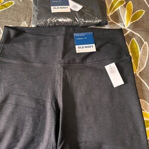 Old Navy Active CloudComfy Large Black Extra High-Rise shorts. 6in inseam NWT